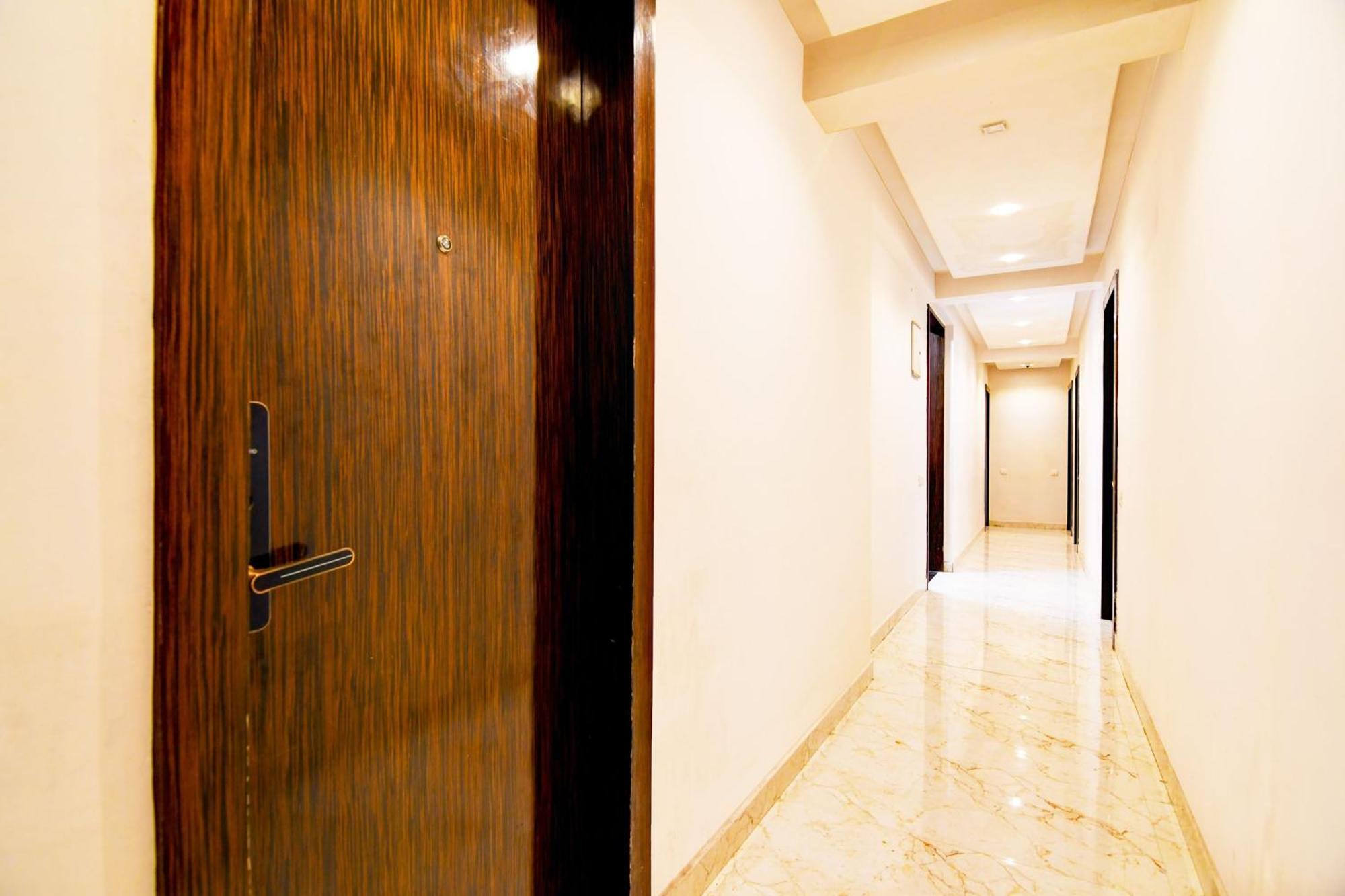 Super Townhouse New Town Formerly Krish Residency โกลกาตา ภายนอก รูปภาพ