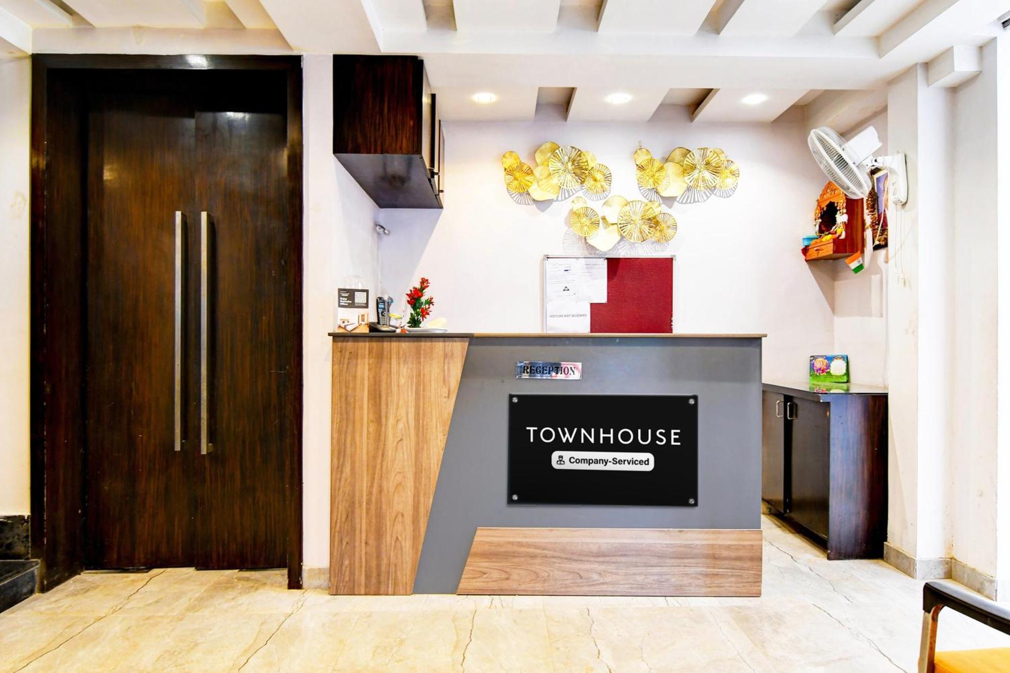 Super Townhouse New Town Formerly Krish Residency โกลกาตา ภายนอก รูปภาพ