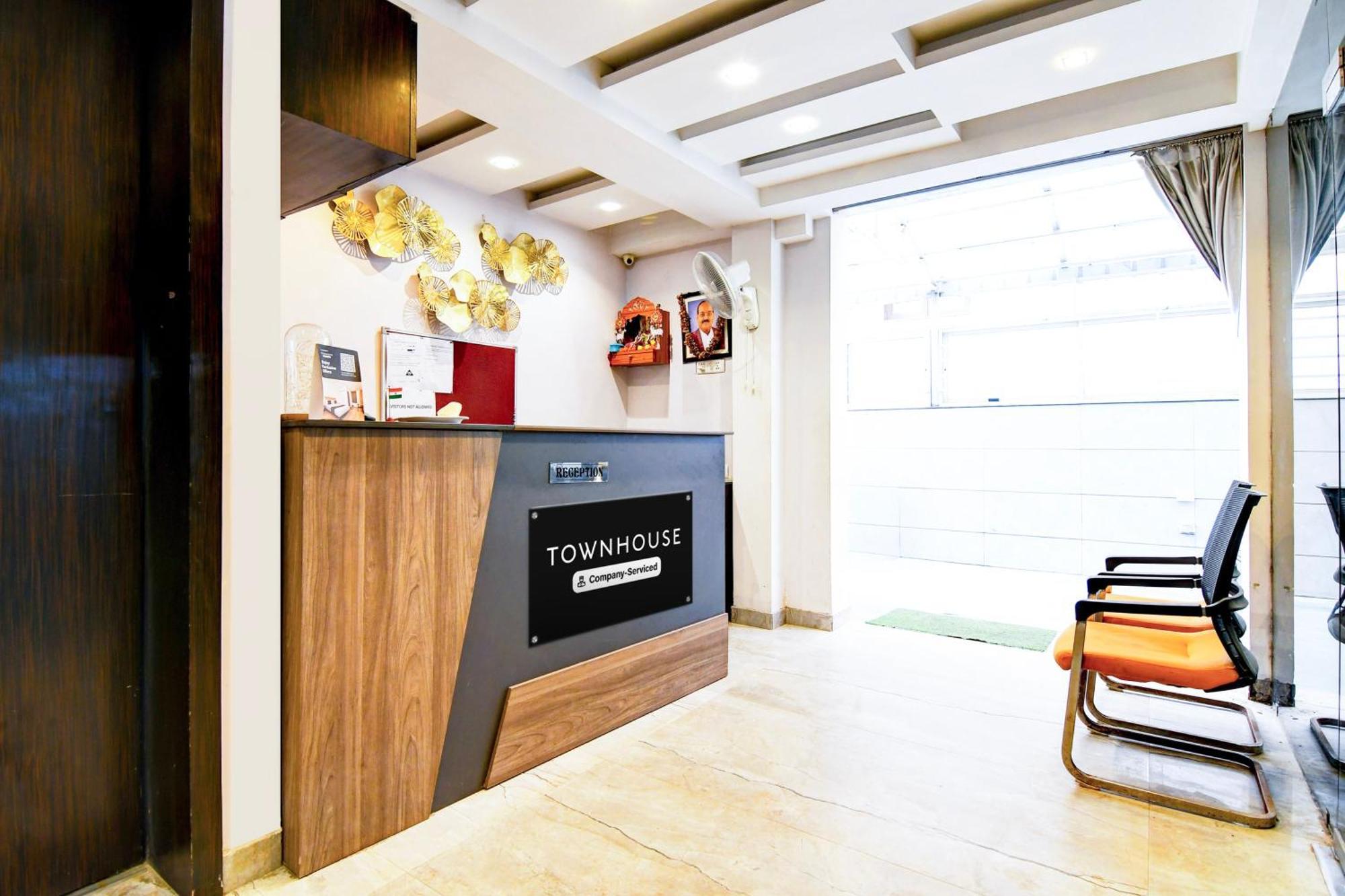 Super Townhouse New Town Formerly Krish Residency โกลกาตา ภายนอก รูปภาพ