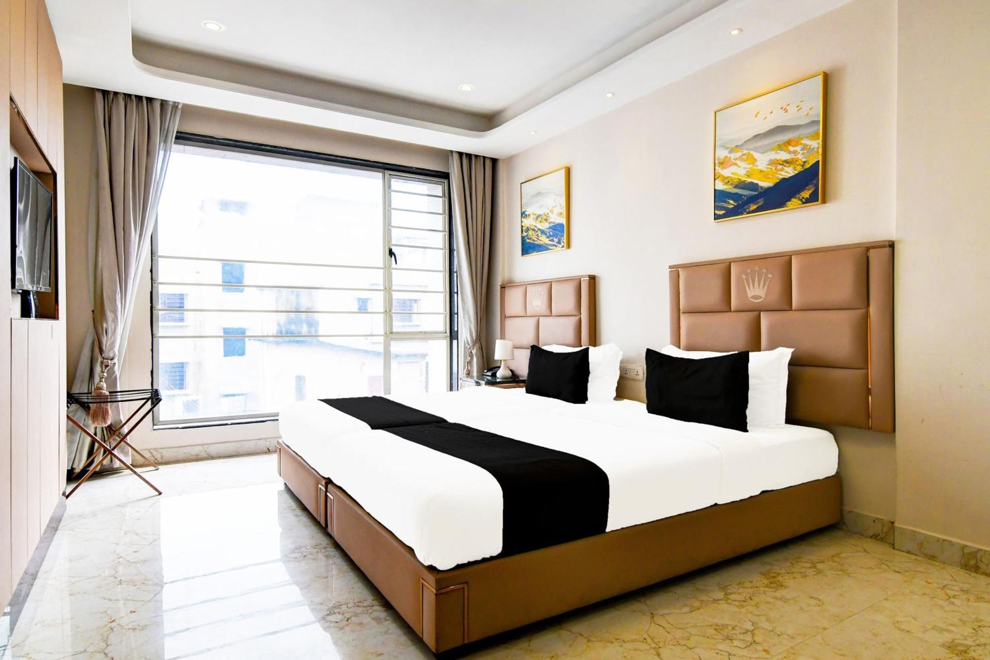 Super Townhouse New Town Formerly Krish Residency โกลกาตา ภายนอก รูปภาพ