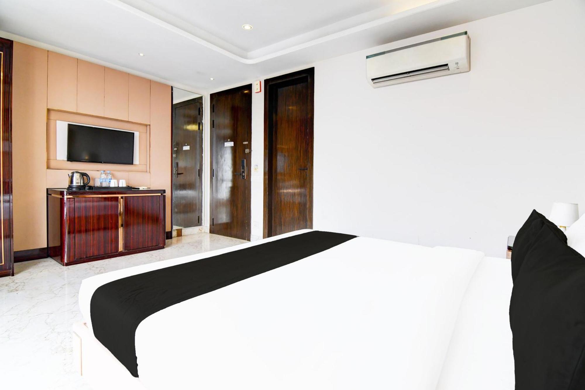 Super Townhouse New Town Formerly Krish Residency โกลกาตา ภายนอก รูปภาพ
